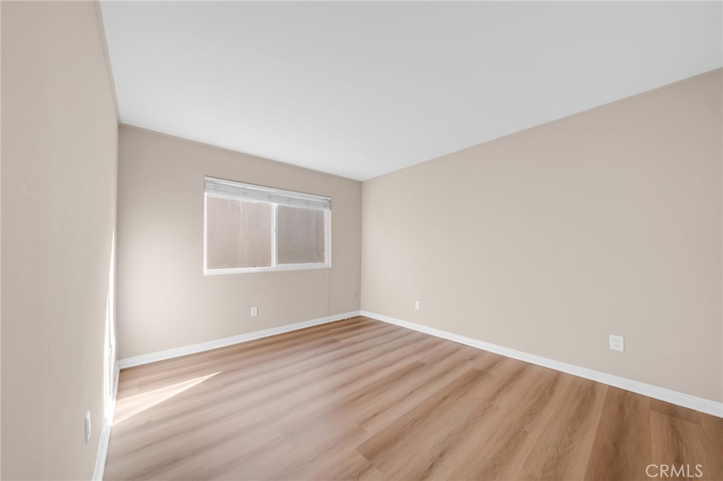 Clair Del Condos - Residential