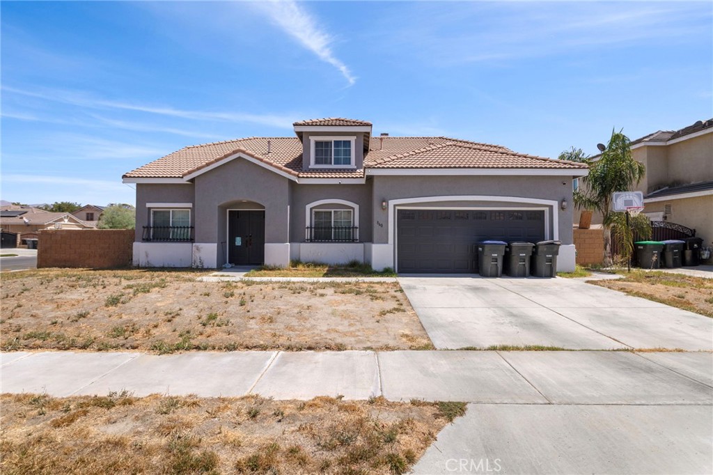 Another great opportunity in the beautiful city of Hemet, where space, style, and comfort collide in perfect harmony! Sitting proudly on a desirable corner lot, this freshly updated home offers 2,663 sqft of beautifully designed living space on a generous 7,405 sqft lot. From the moment you walk through the front door, you’ll fall in love with the expansive living room, seamlessly flowing into the open-concept kitchen and a family room complete with a charming gas fireplace, the perfect setting for entertaining or relaxing nights.
The kitchen is a true standout, featuring white wood cabinets, abundant storage space, and a functional layout that makes meal prep a breeze while keeping the heart of the home stylish and welcoming.
Downstairs, you’ll find a primary suite with a massive walk-in closet and a spa-inspired ensuite bathroom, and an additional bedroom and bathroom. Upstairs adds even more flexibility with two additional bedrooms and another full bath, ideal for a growing household, multi-gen living, or a private home office setup.
The entire home features brand new flooring throughout, and it’s all freshly painted, giving you a truly move-in-ready experience. Stay cool year-round with a brand new AC unit, offering a modern comfort upgrade already in place!
Outside, enjoy the perks of a corner lot with added privacy, extra outdoor space, and excellent curb appeal. Whether you're hosting a summer BBQ or planning your dream backyard retreat, this property has the space to make it happen.
Location, layout, and style, this one checks all the boxes. Don’t miss your chance to own a beautifully upgraded home that offers both comfort and convenience. WELCOME TO YOUR NEW HOME!!