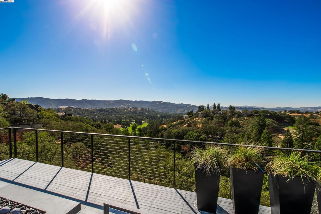 ROUNDHILL NORTH - Residential