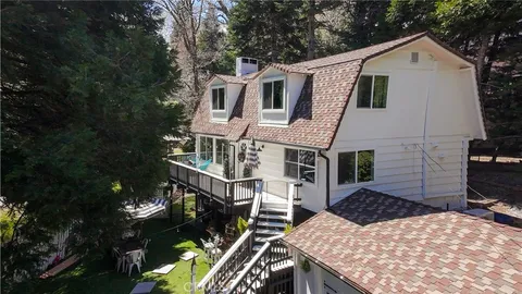 220 Oak Dr., Lake Arrowhead, CA 92352 - MLS#: PF26072448