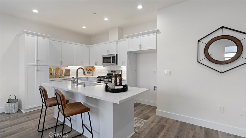 West of 101(1000) - Residential