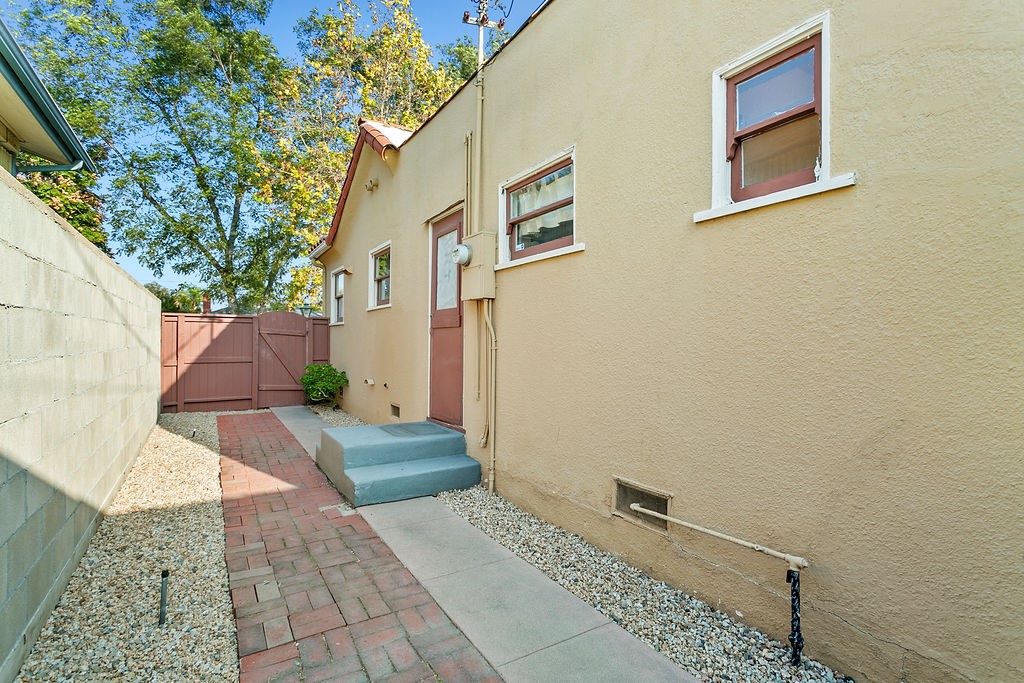 Historic Colony District - Residential