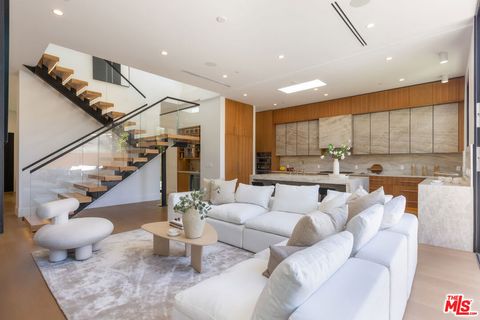 4458 Jasmine Avenue Culver City CA 90232