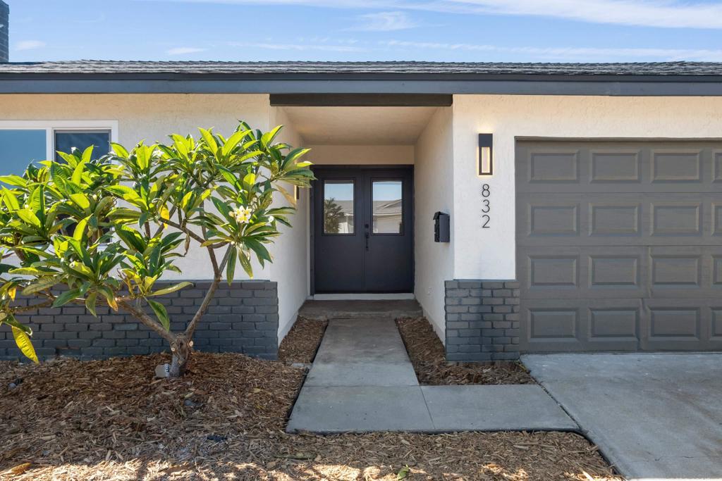 832 Reef Drive