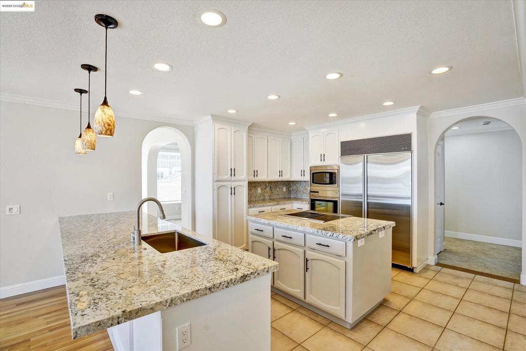 DELTA WATERFRONT ACCESS - Residential