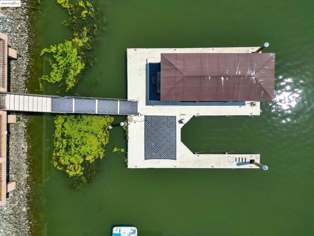 DELTA WATERFRONT ACCESS - Residential