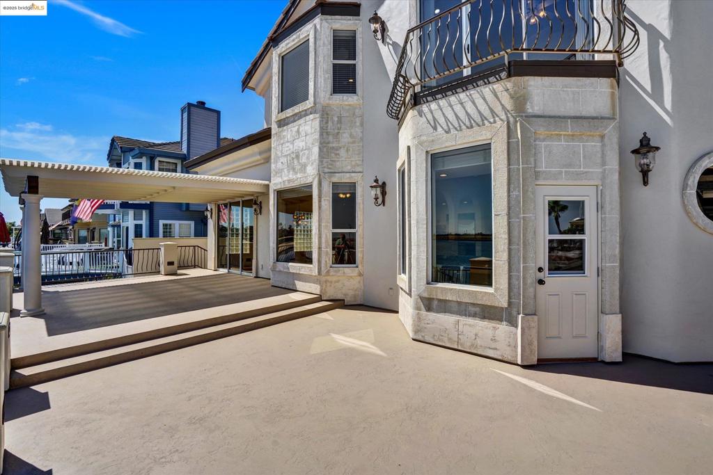 DELTA WATERFRONT ACCESS - Residential