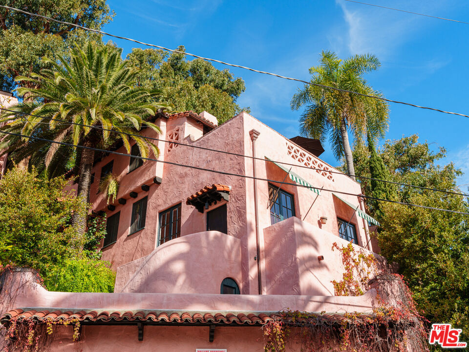 1903 Orchid Avenue