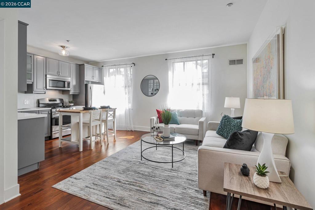 4395 Piedmont Ave P208