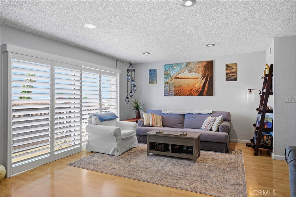 15607 Crestview 85