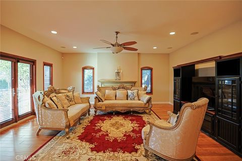 Photo of 116 Termino Ave, Long Beach, CA 90803 (MLS # PW26092371)