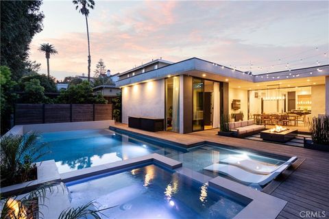 1756 Voorhees Avenue Manhattan Beach CA 90266