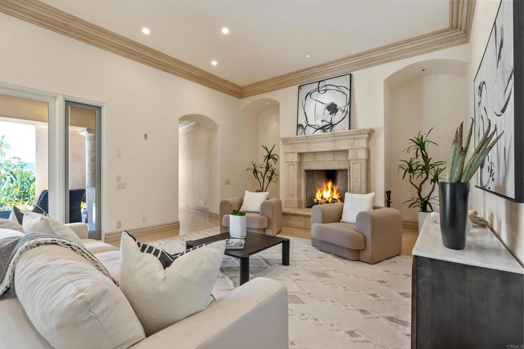 5106 Meadows Del Mar
