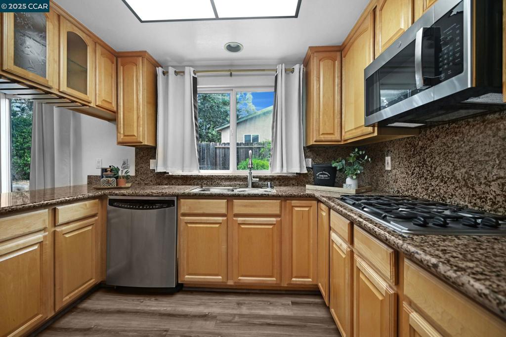 MITCHELL CANYON - Residential