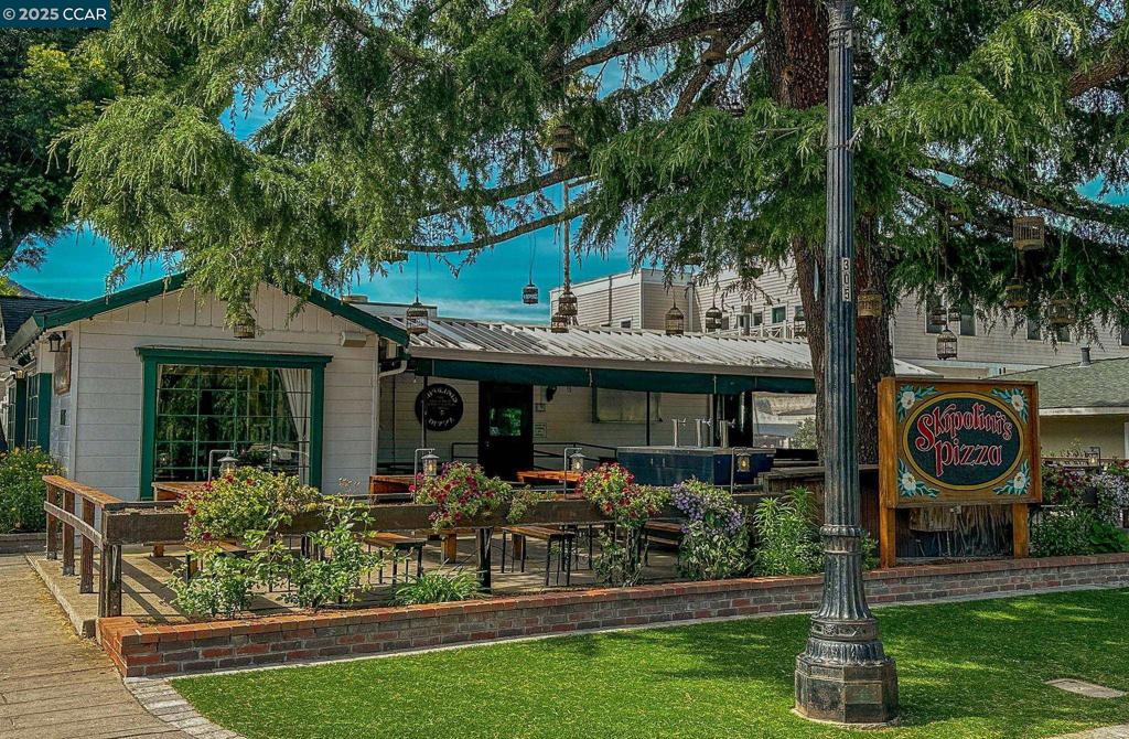 MITCHELL CANYON - Residential