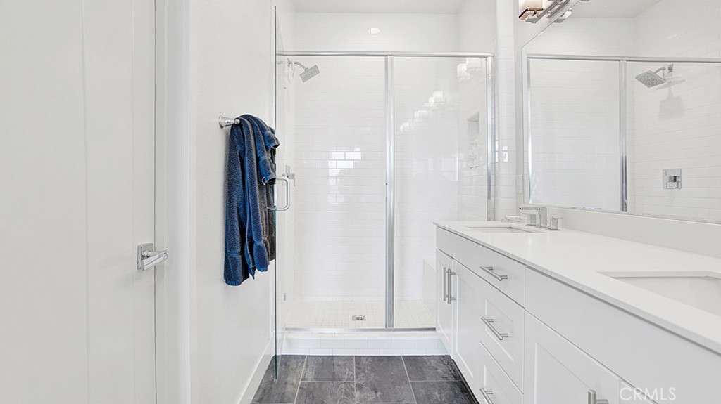 17 West - Residential