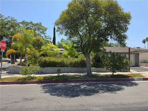 Photo of 5446 Irondale AVE, Woodland Hills, CA 91367 (MLS # SR26133267)