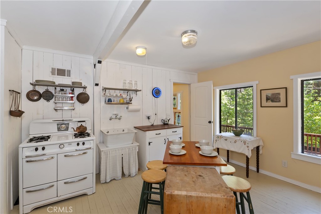 Blue Jay (BLUJ) - Residential