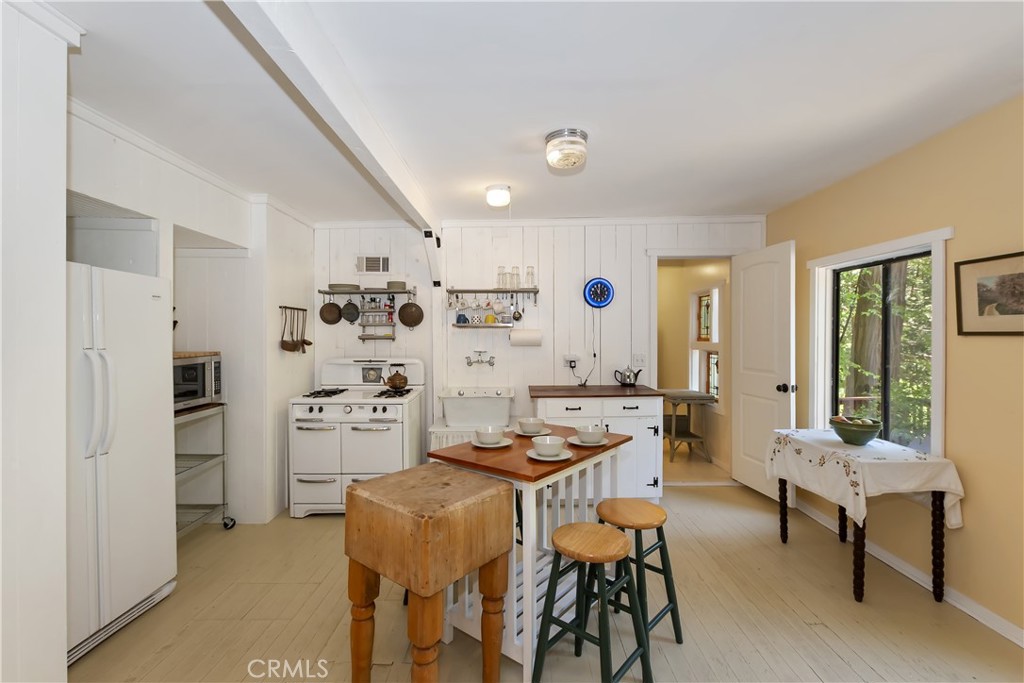 Blue Jay (BLUJ) - Residential