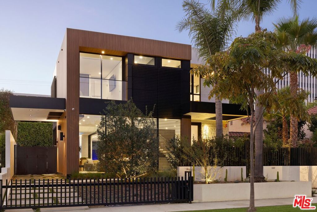 Properties 1 137 S Wetherly Drive
