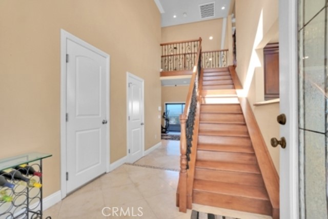 1044 S Burlwood Drive