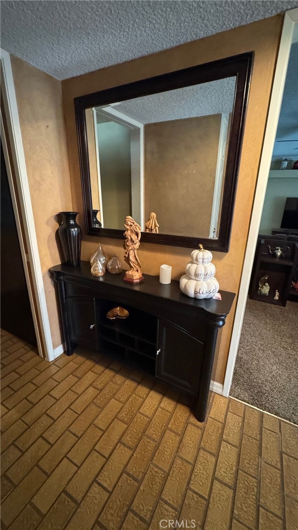 Photo of 3623 Redlands Dr, Bakersfield, CA 93306 (MLS # RS25247168)