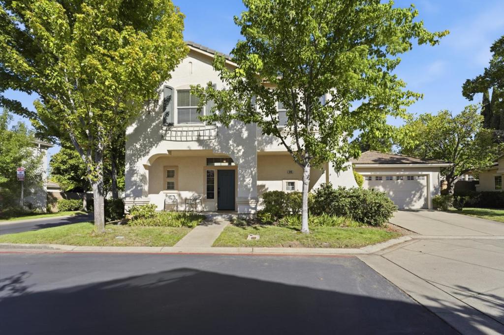 646 Fulstow Court