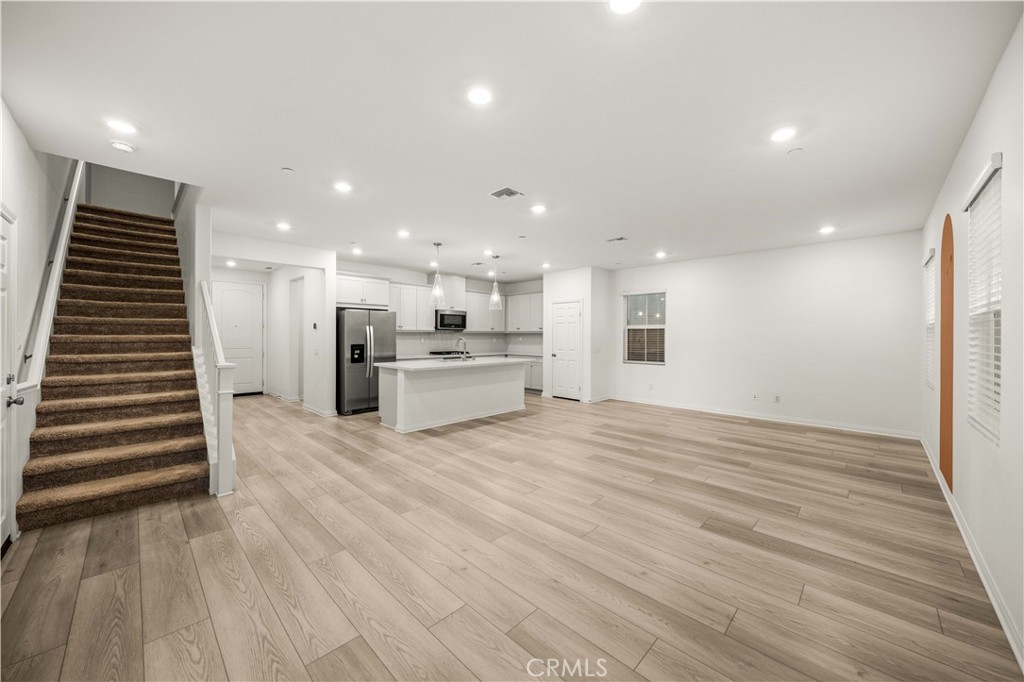 3918 E E Cambria Privado