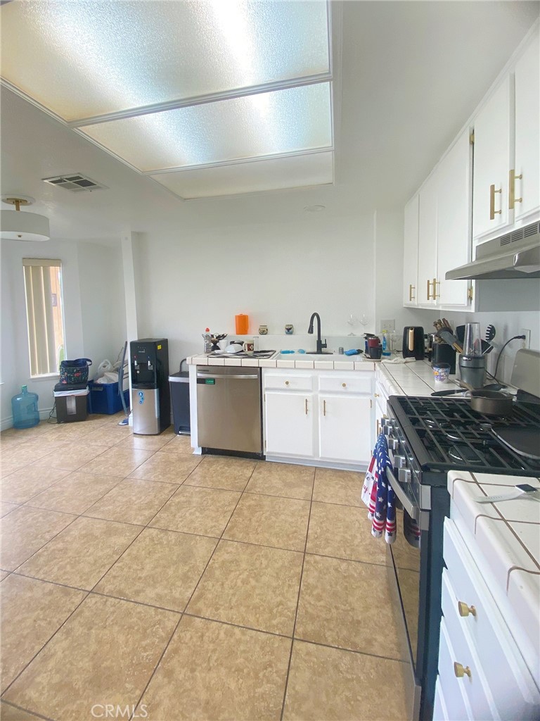 43519 Carpenter Drive