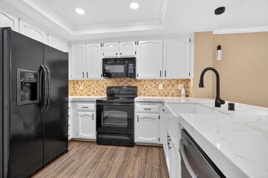 1209 Wren Glen