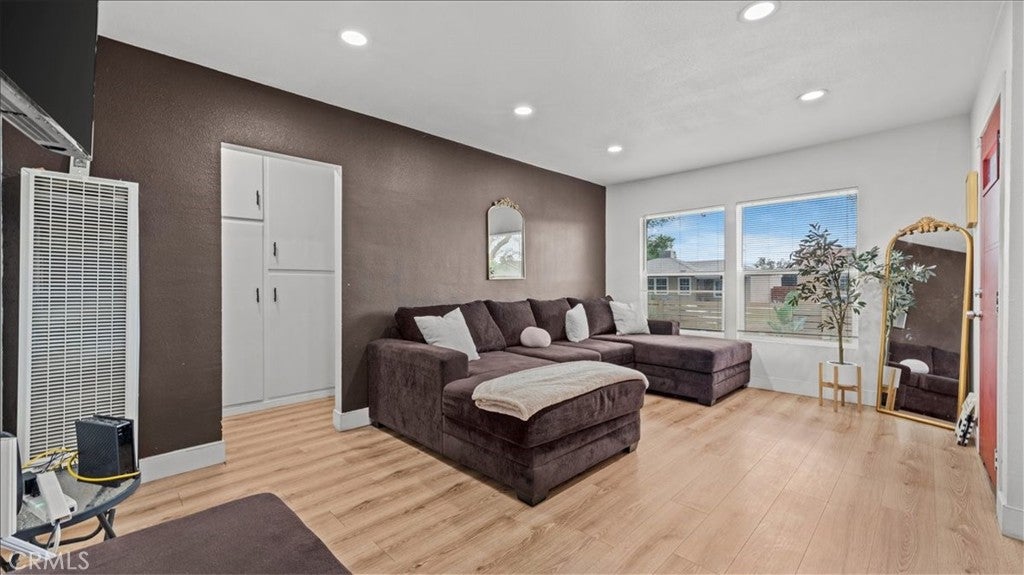 1516 Home