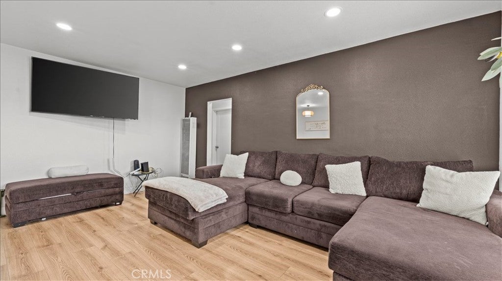 1516 Home