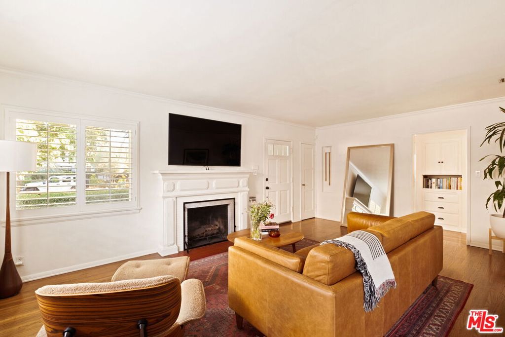 5731 Vista Del Monte Avenue