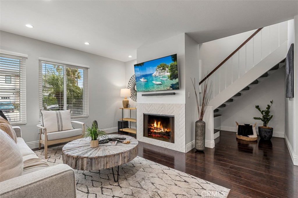 2243 Pacific Avenue A106