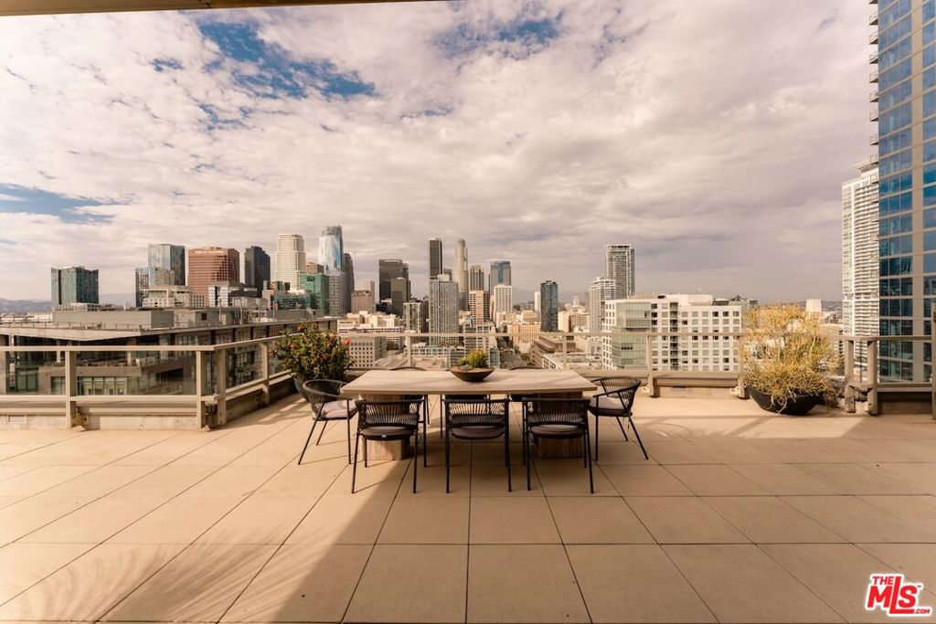 1155 S Grand Avenue 2204