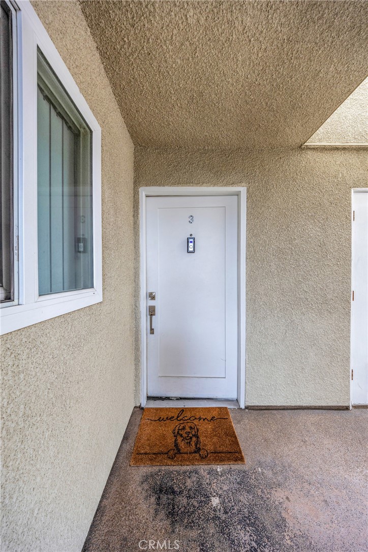 1055 Orizaba Avenue 3