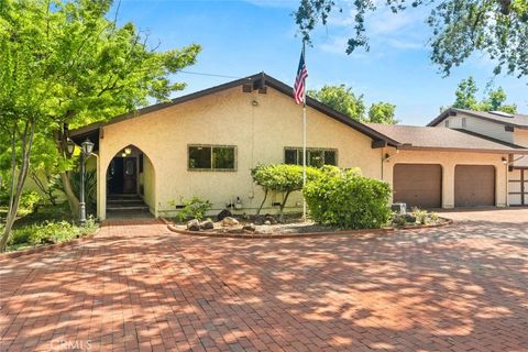 Photo of 428 Paseo Companeros ST, Chico, CA 95928 (MLS # SN26135397)