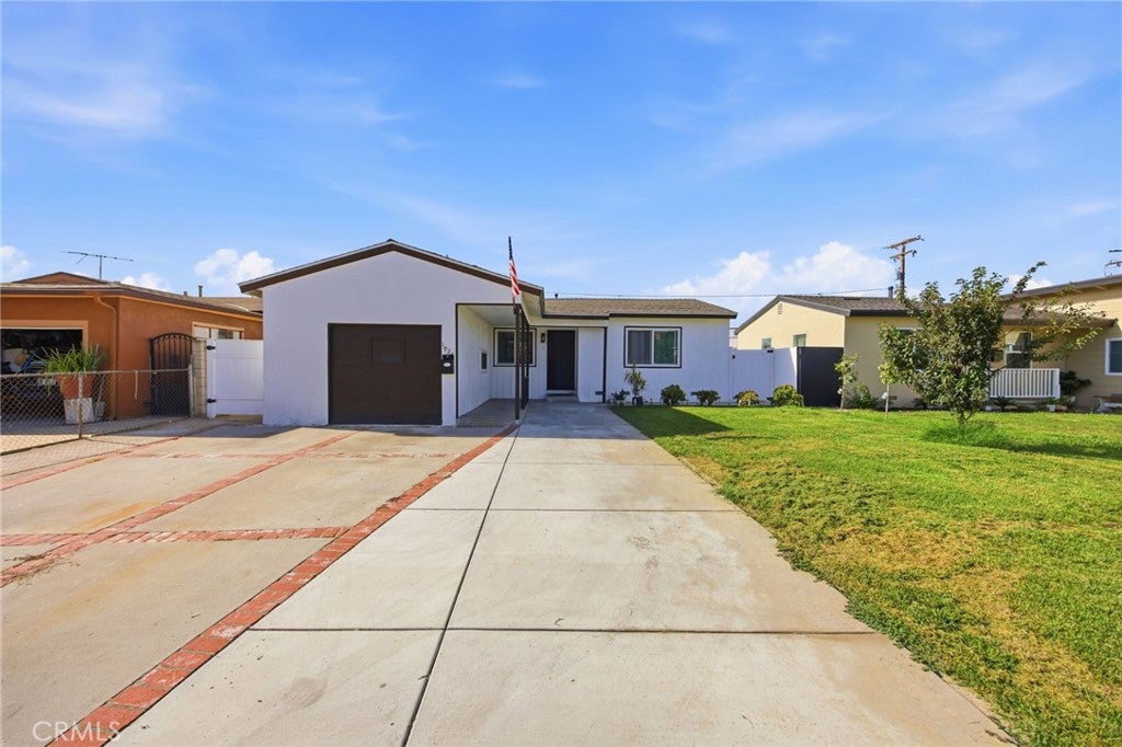 1926 W 18th Street, Santa Ana CA 92706