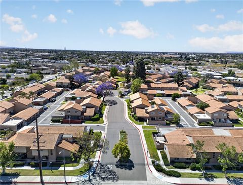 7770 Blue Spruce Stanton CA 90680