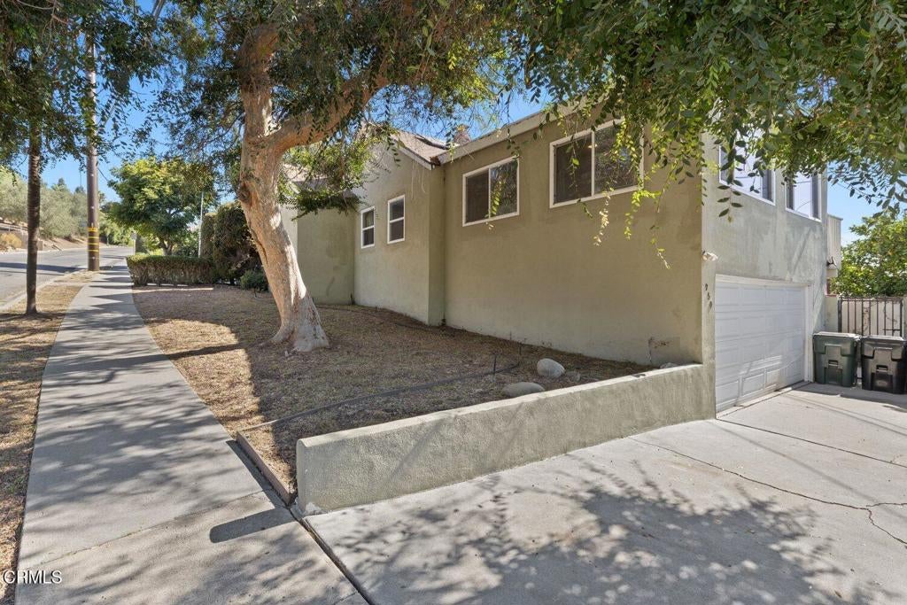 950 N 10th Street