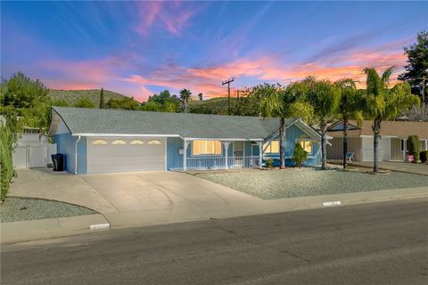 27146 El Rancho Menifee CA 92586