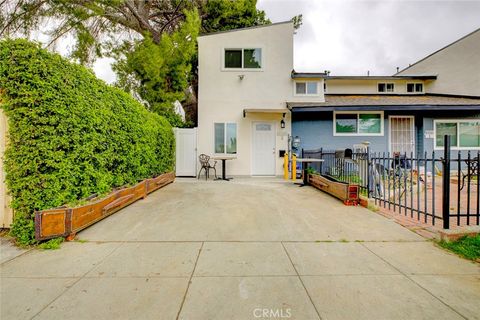 Photo of 15115 Covello Street #2, Van Nuys, CA 91405 (MLS # GD26032477)
