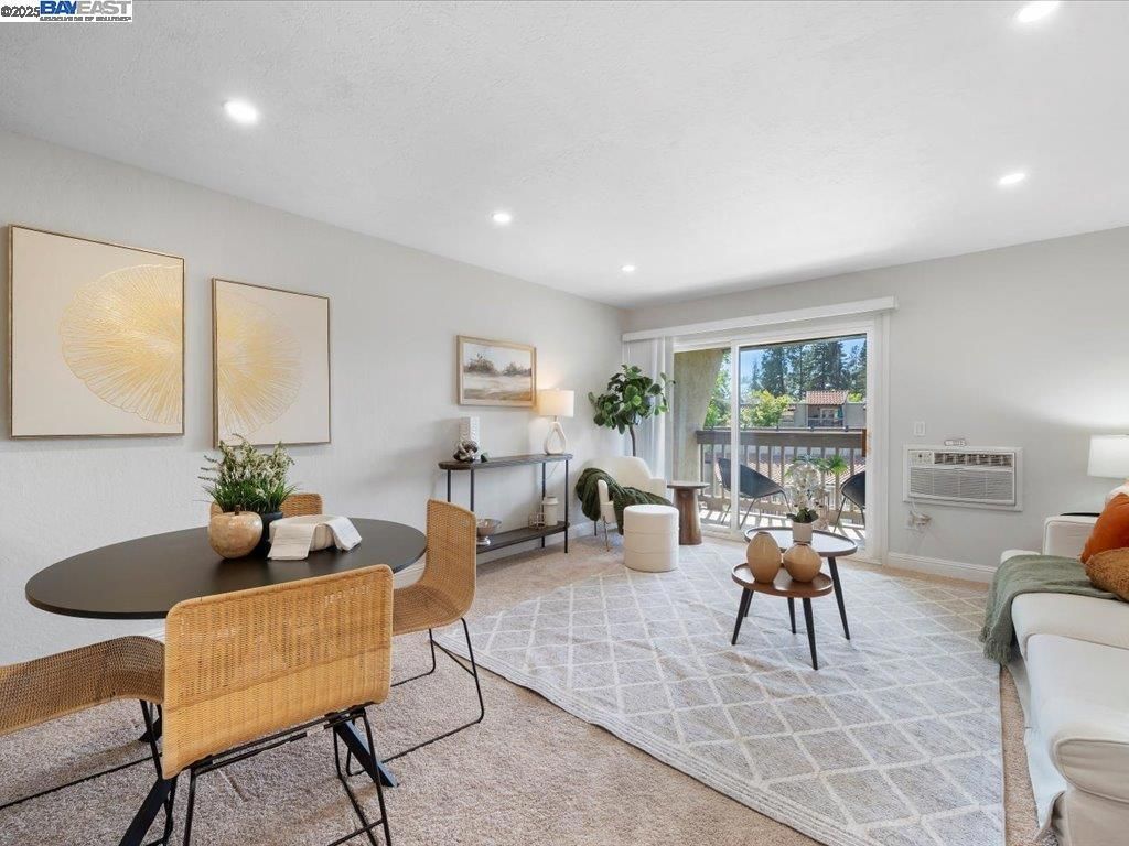 listing image 130722542094526169416