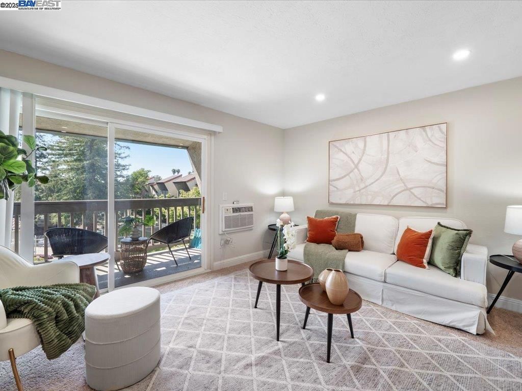 listing image 130720021612381375762