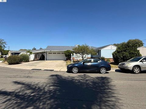 Photo of 1362 Esser Ave Ave, San Leandro, CA 94579 (MLS # 41138109)