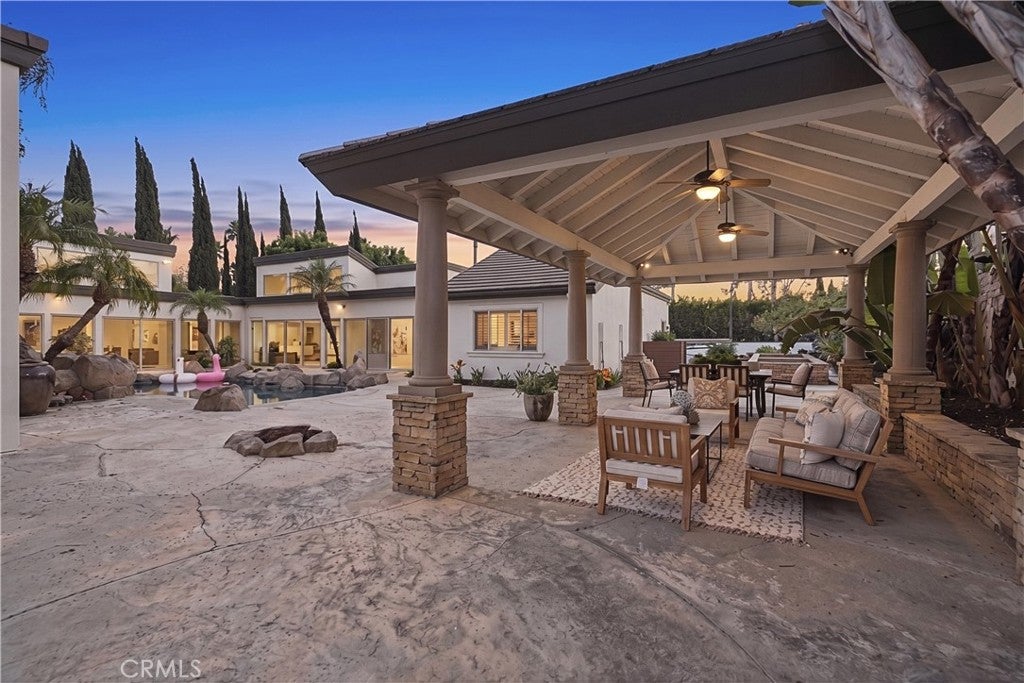 5565 Mountain View Place
