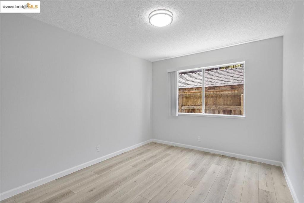 GRAND LAKE - Residential Income