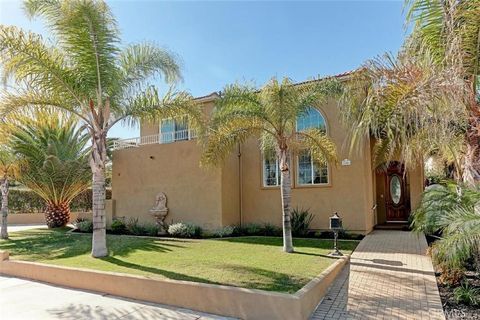 Photo of 2801 Inglewood Avenue, Redondo Beach, CA 90278 (MLS # RS26101139)