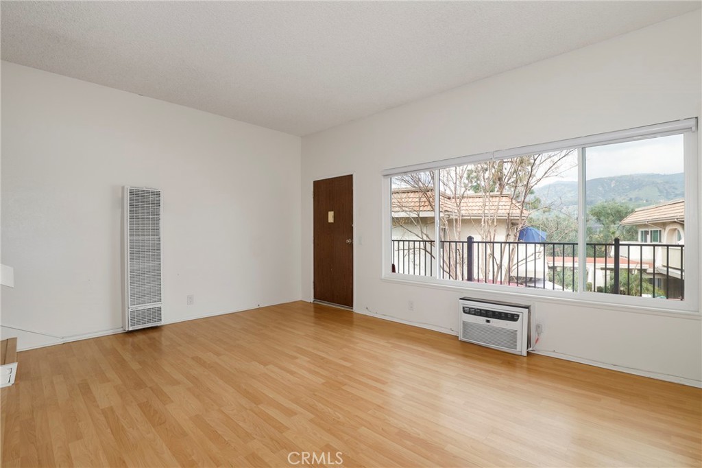 4525 Ramona Avenue 12