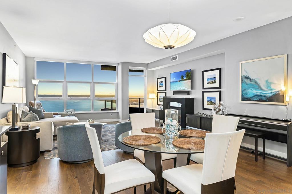 1325 Pacific Hwy 3301